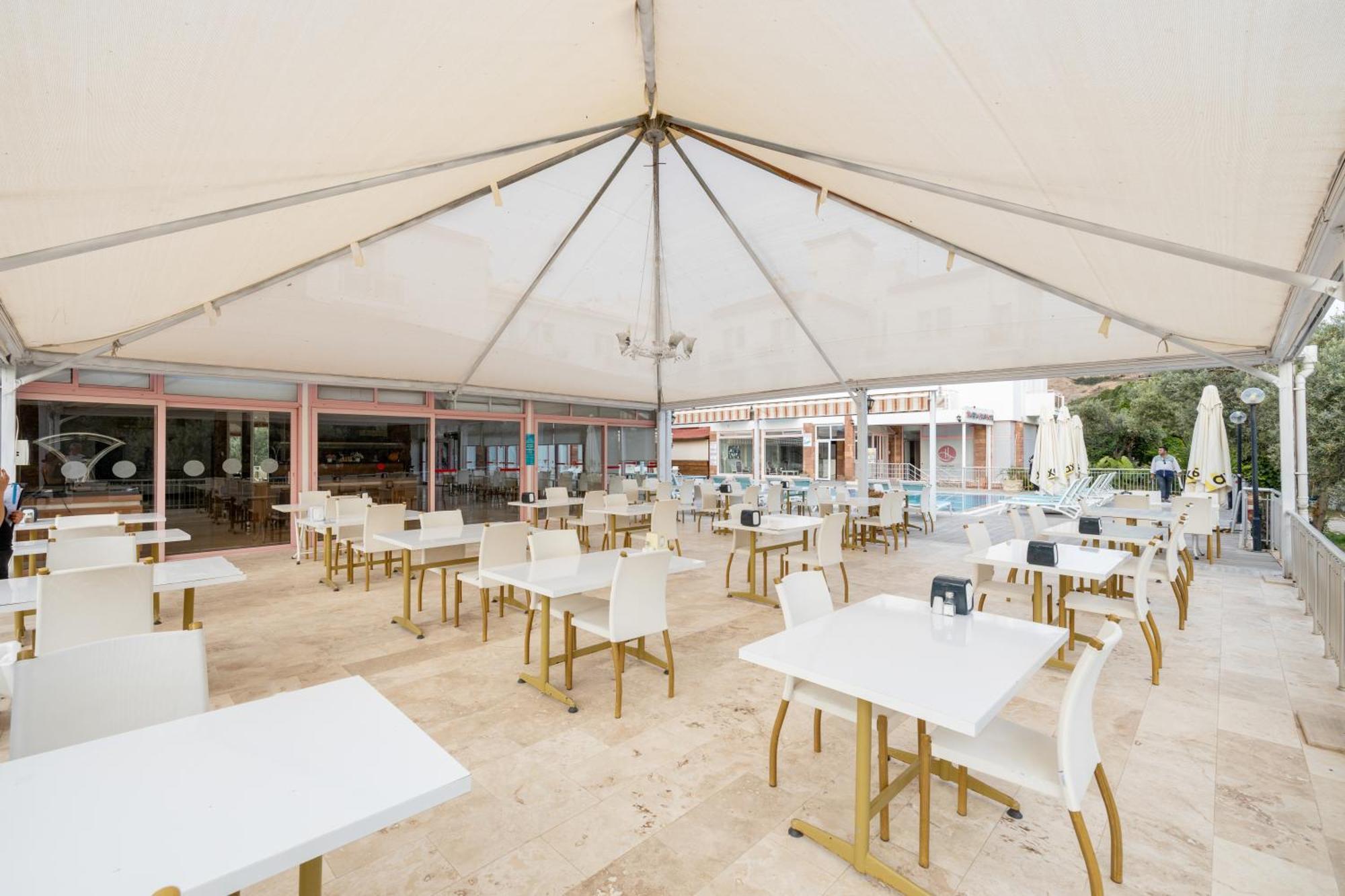 Hanedan Beach Hotel Foça Exterior foto
