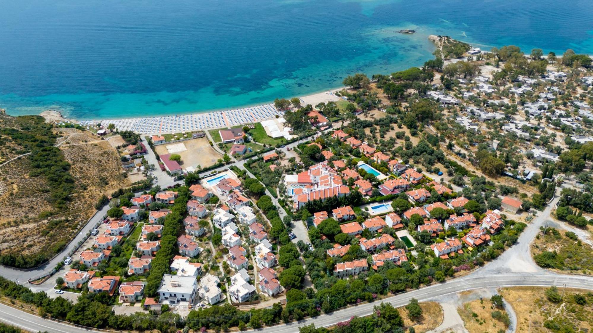 Hanedan Beach Hotel Foça Exterior foto